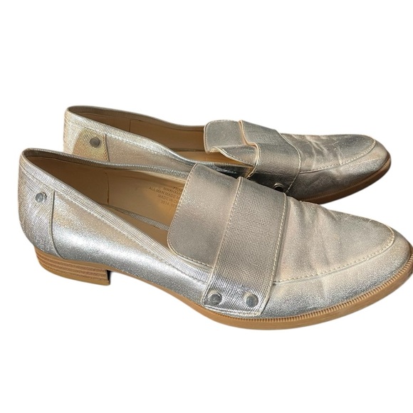 Nine West Shoes - ii1- Nine West Silver Women's size 7.5 dress shoes Loafers